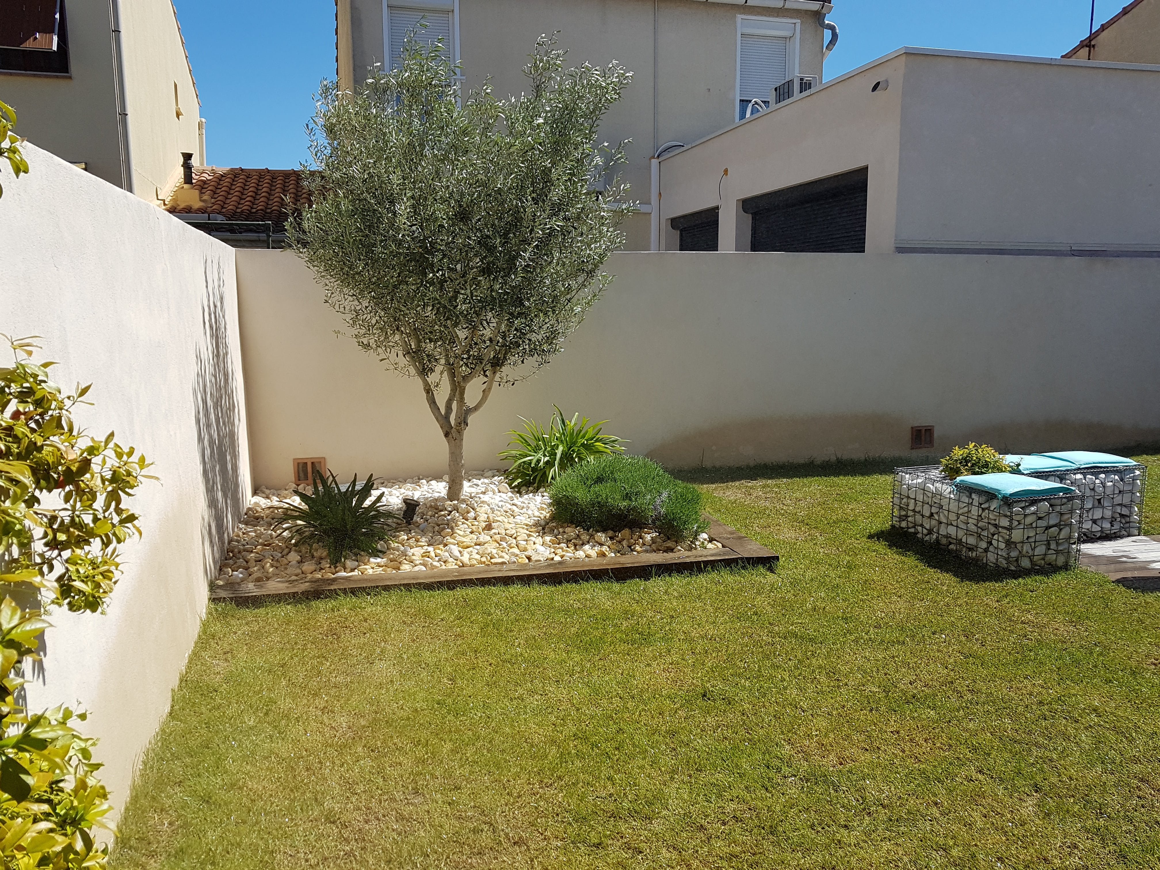 Entretien d’espace vert hôtel à Lunel